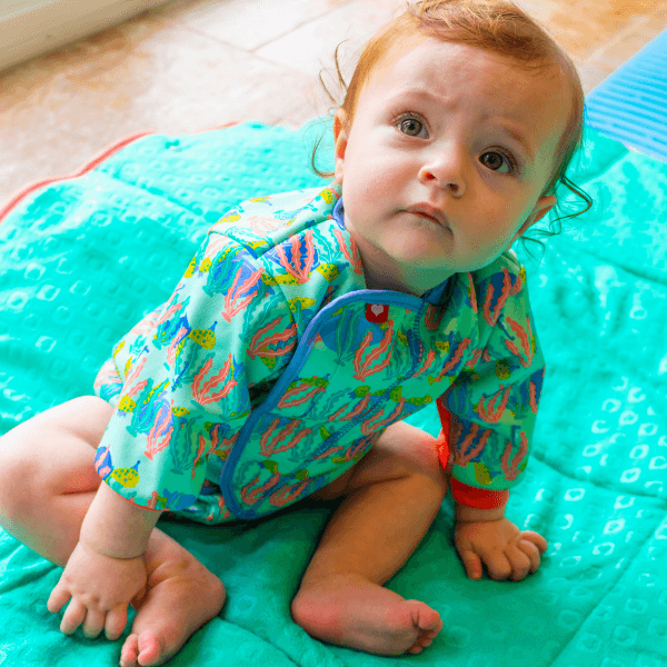 Leicht gefütterter Baby-Badeanzug mit Schwimmwindel – Baby Cozy Suit – Turtles – Bademode – MamaMilla