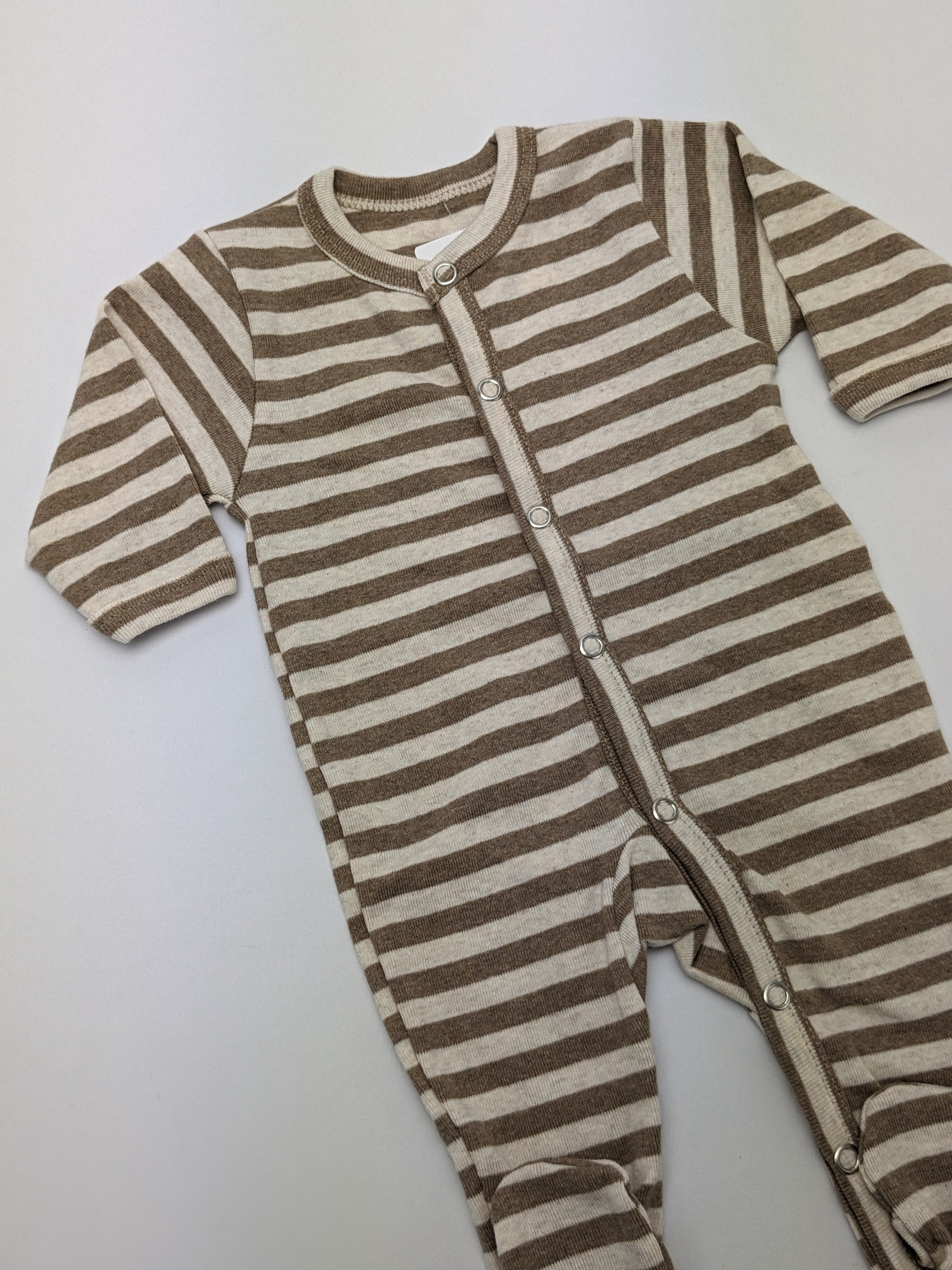 Joha katoenen nachtjapon met voetjes - Strepen - Beige/crème - Nachtkleding - MamaMilla