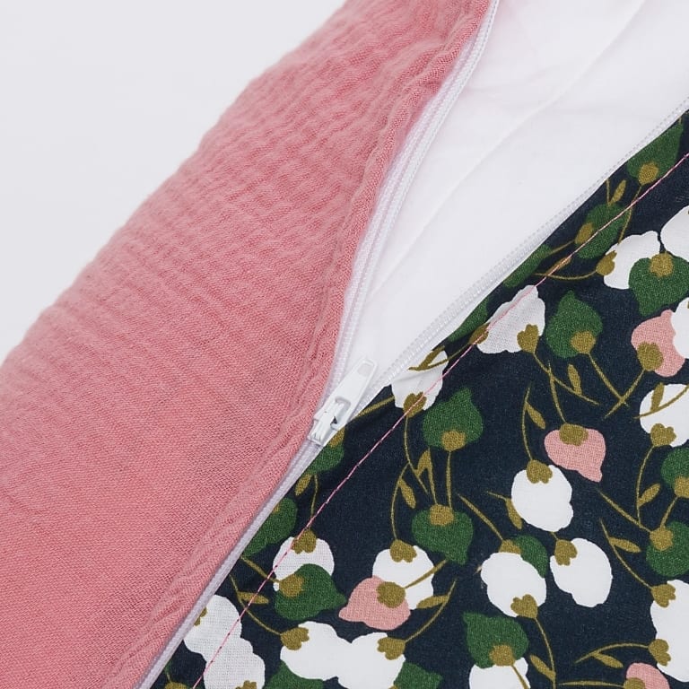 Snoozzz Schwangerschafts- &amp; Stillkissen – Blossom Rose – Stillkissen – MamaMilla