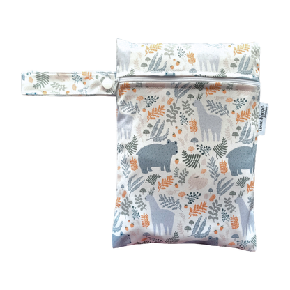 Der schwedische Wald | Kleiner Wetbag: Hopfenblüten weiß - - MamaMilla