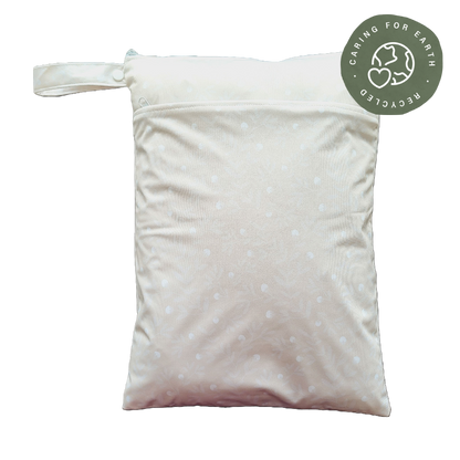 Der schwedische Wald | Wetbag mittel: Donut - - MamaMilla