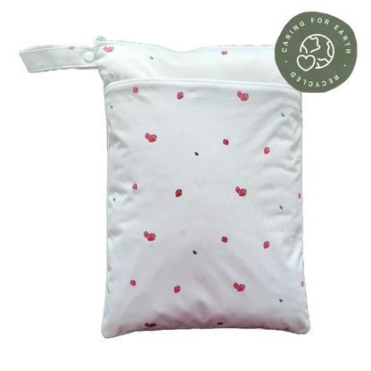 Der schwedische Wald | Wetbag mittel: Dalahjortron - - MamaMilla