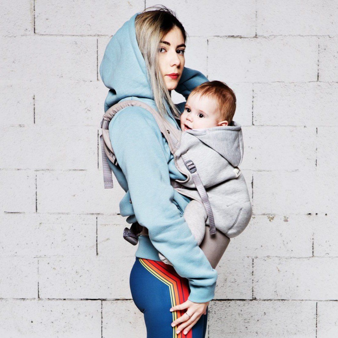 Love Radius Carrier – Hoodie Carrier – Hellgrau/Athletic Grey – Carrier – MamaMilla